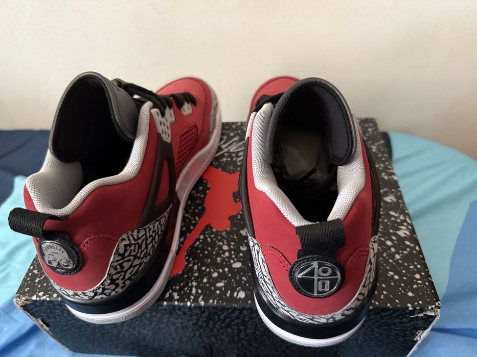 Jordan Spizike low gym red/black-wolf grey eur 44.5