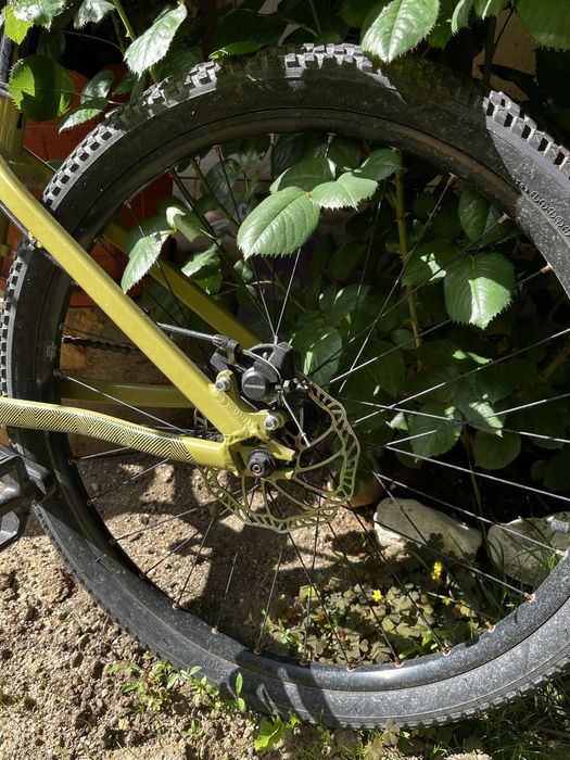 bicicleta dirt jumper Drag C1 2024