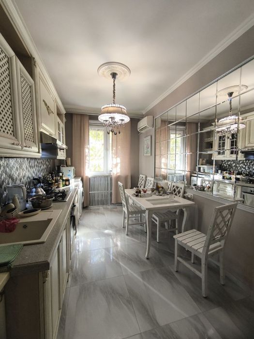БИЙ Художники 4/3)5  78м² авторский проект.