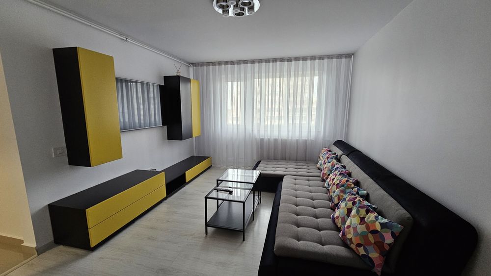 Închiriez apartament 2 camere zona Boema
