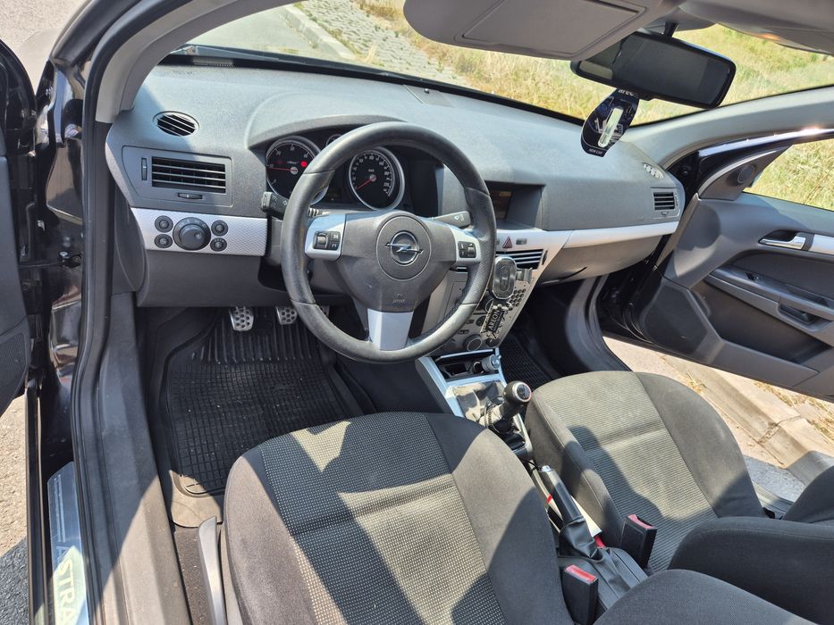 Opel Astra h 1.9 CDTI