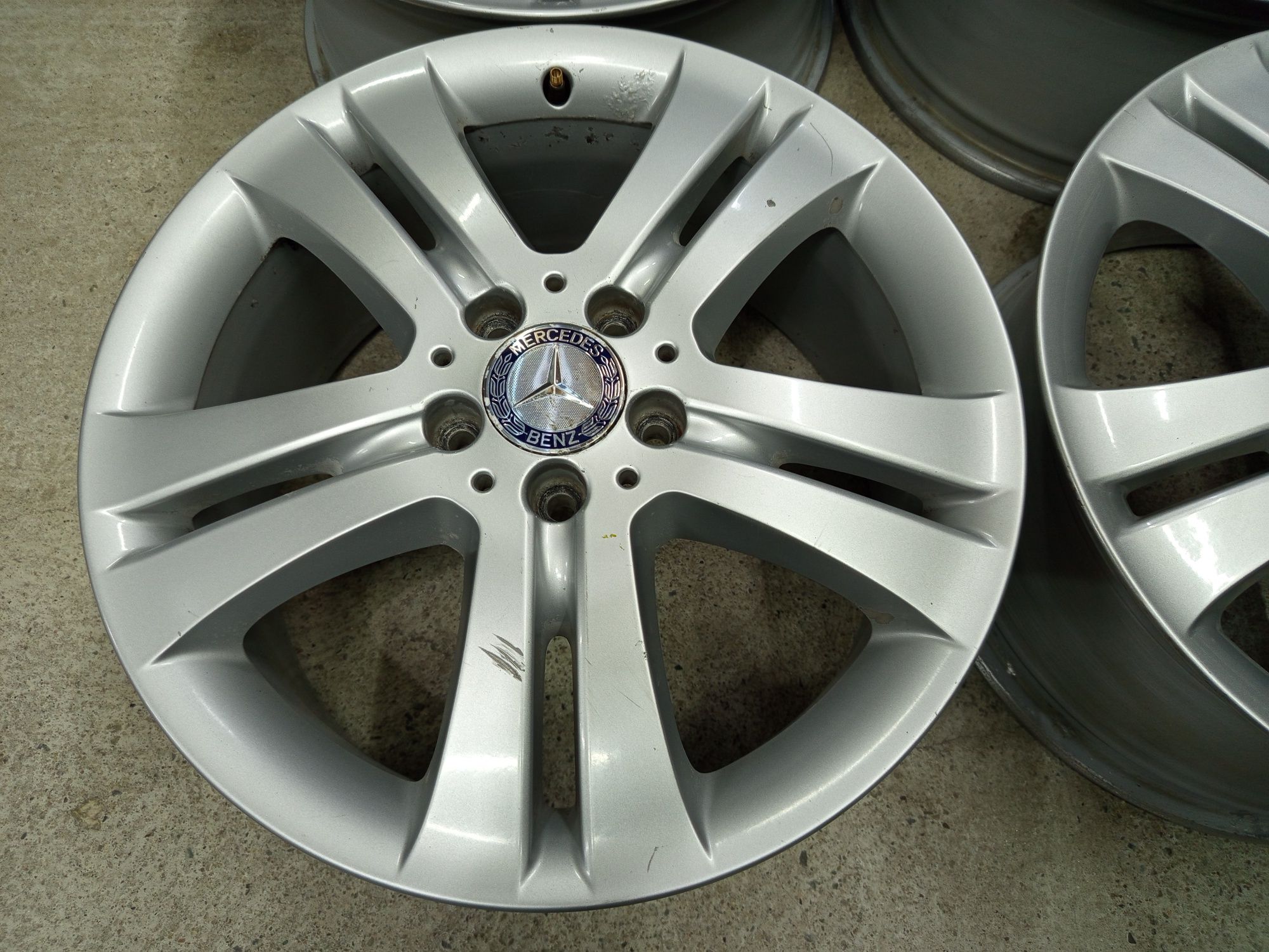 Оригинални джанти Mercedes R18