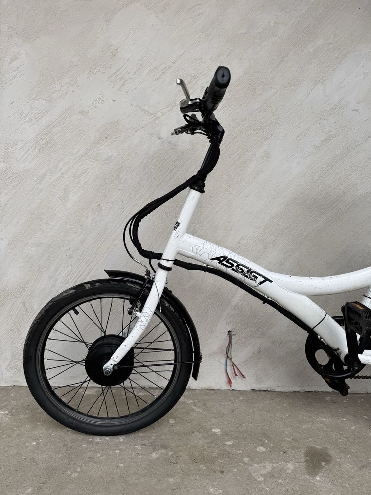 Bicicletă electrică, Assist   Motor 250W, baterie 28V.