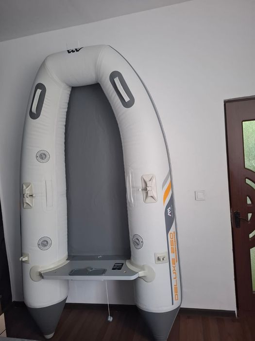 Barca gonflabila Aquq Marina cu motor electric