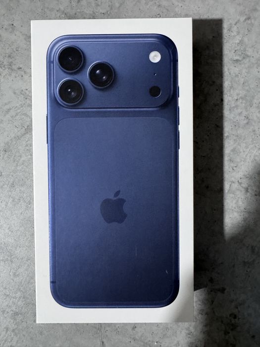 Iphone 17 Pro Max 256 GB  Deep Blue
