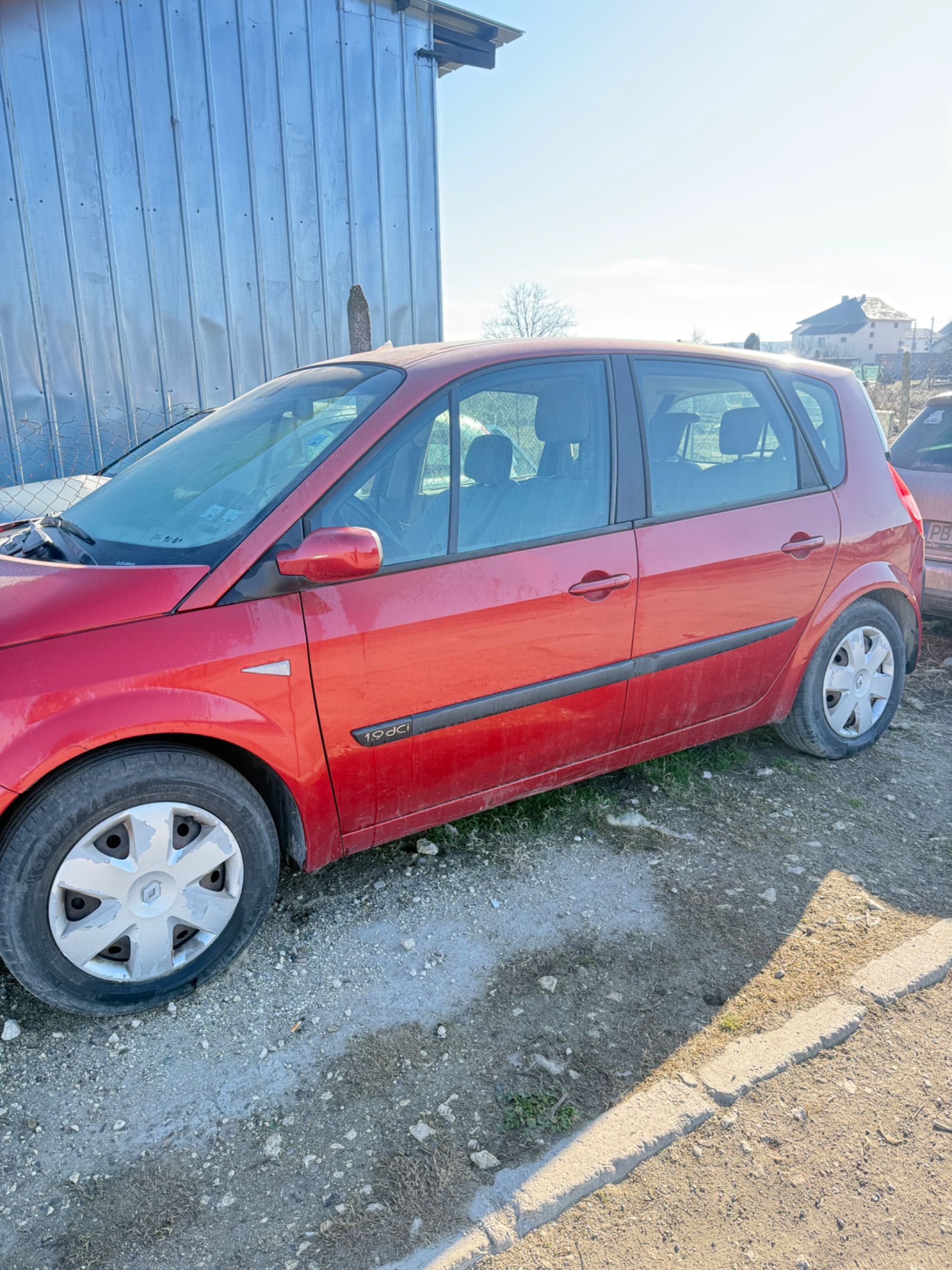 Renault Scenic II 1.9 dCi Рено Сценик 1.9 дци 88kw 120кс на части!!