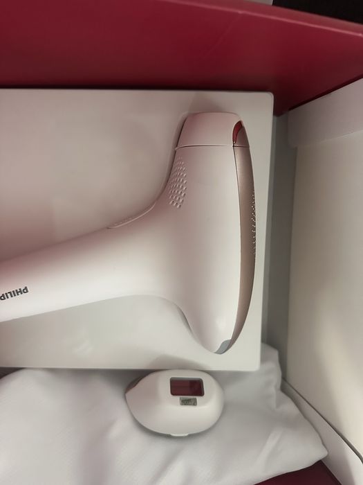 Philips Lumea Series 7000 Фотоепилатор