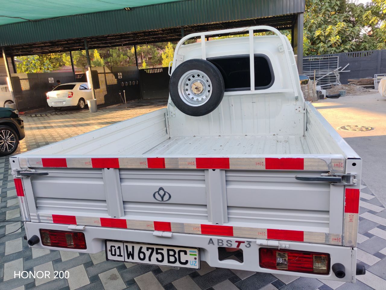 Changan T3 fermer