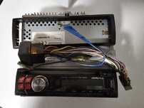 Alpine CDE-120R CD / usb player