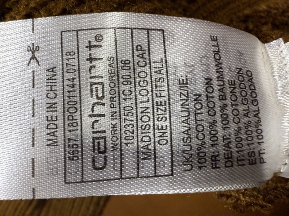 Caciula Fes Carhartt noua/new