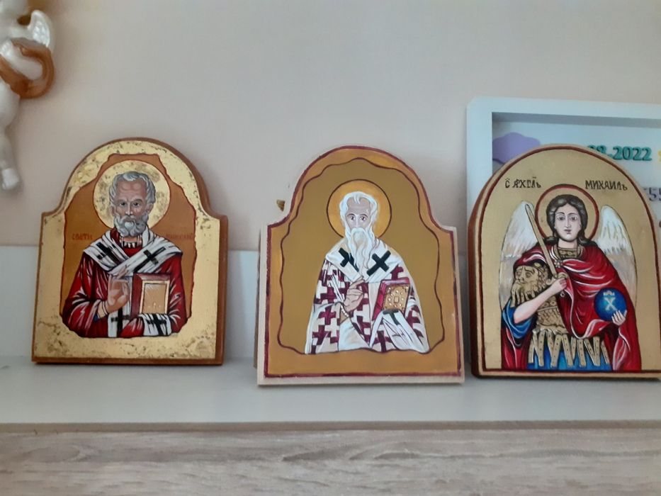 Ръчно рисувани икони