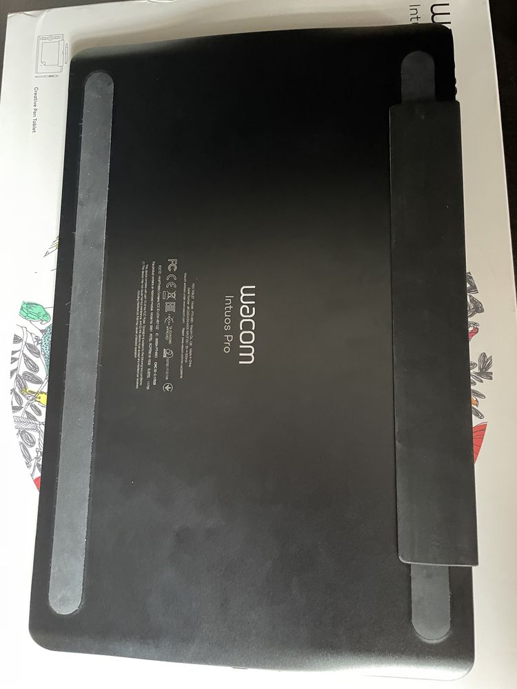 Vand tableta grafica Wacom intuos pro paper edition