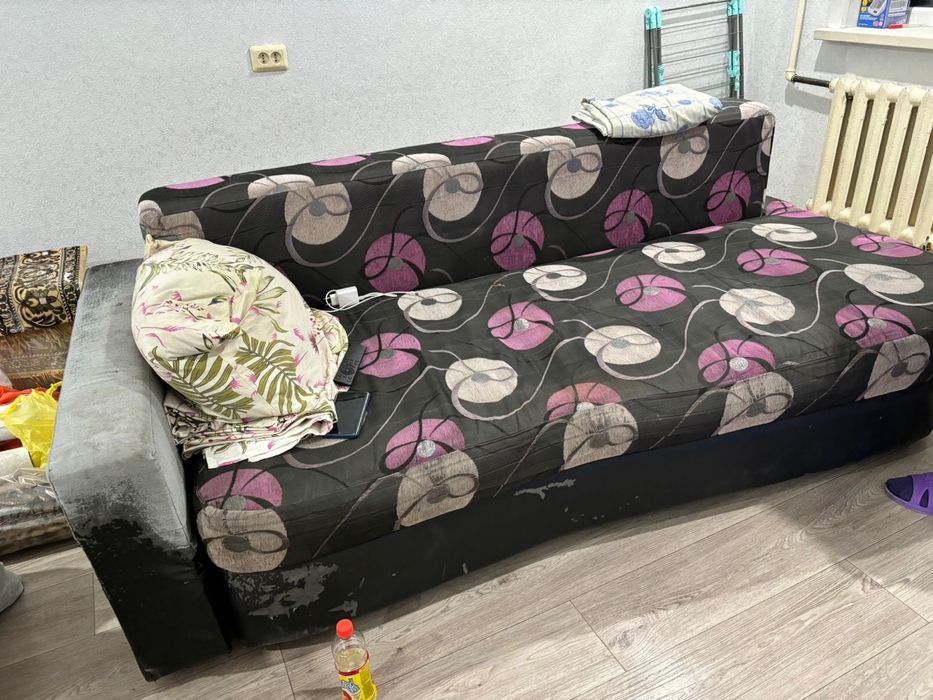 Отдам даром диван