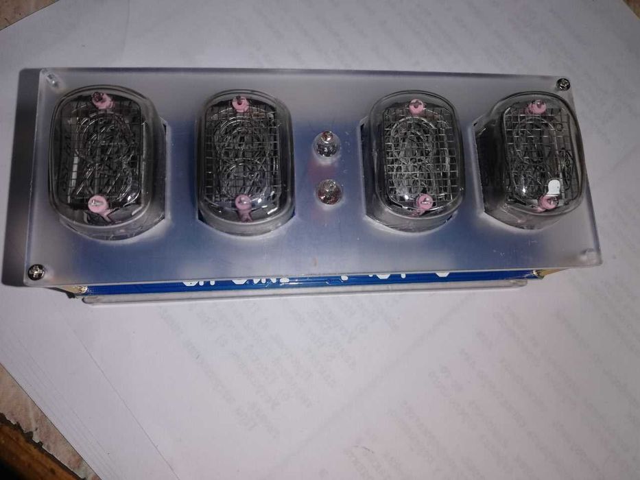 Продам часы на газоразрядных лампах ин12