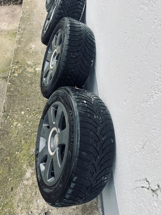 Set 4 Jante Audi 205/55/16 Cu Anvelope de Iarna