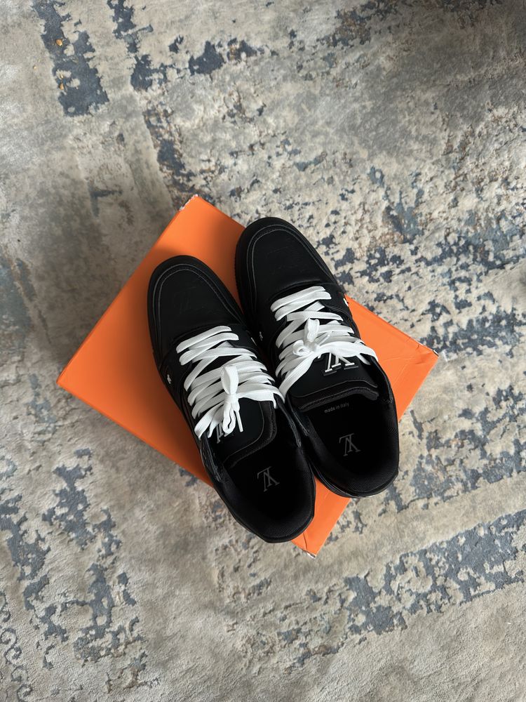 Louis Vuitton Trainers Black