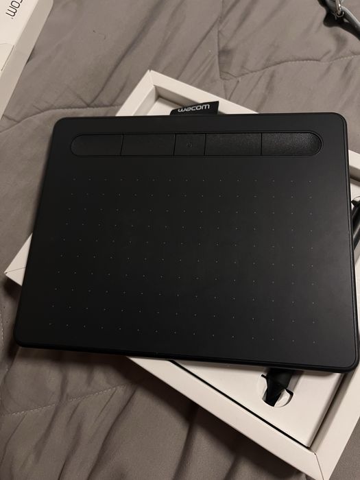 Графичен таблет Wacom Intuos S Bluetooth - CTL-4100WLE-N