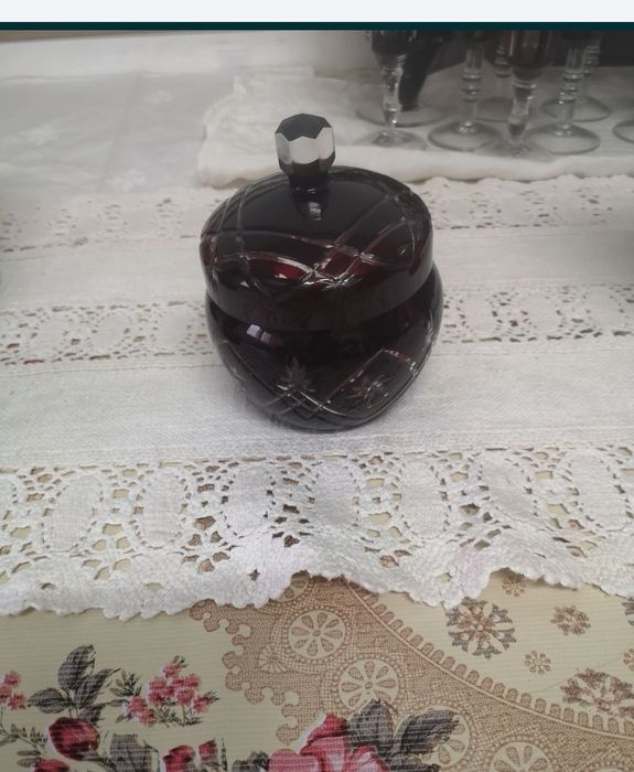 Obiecte din cristal rubin