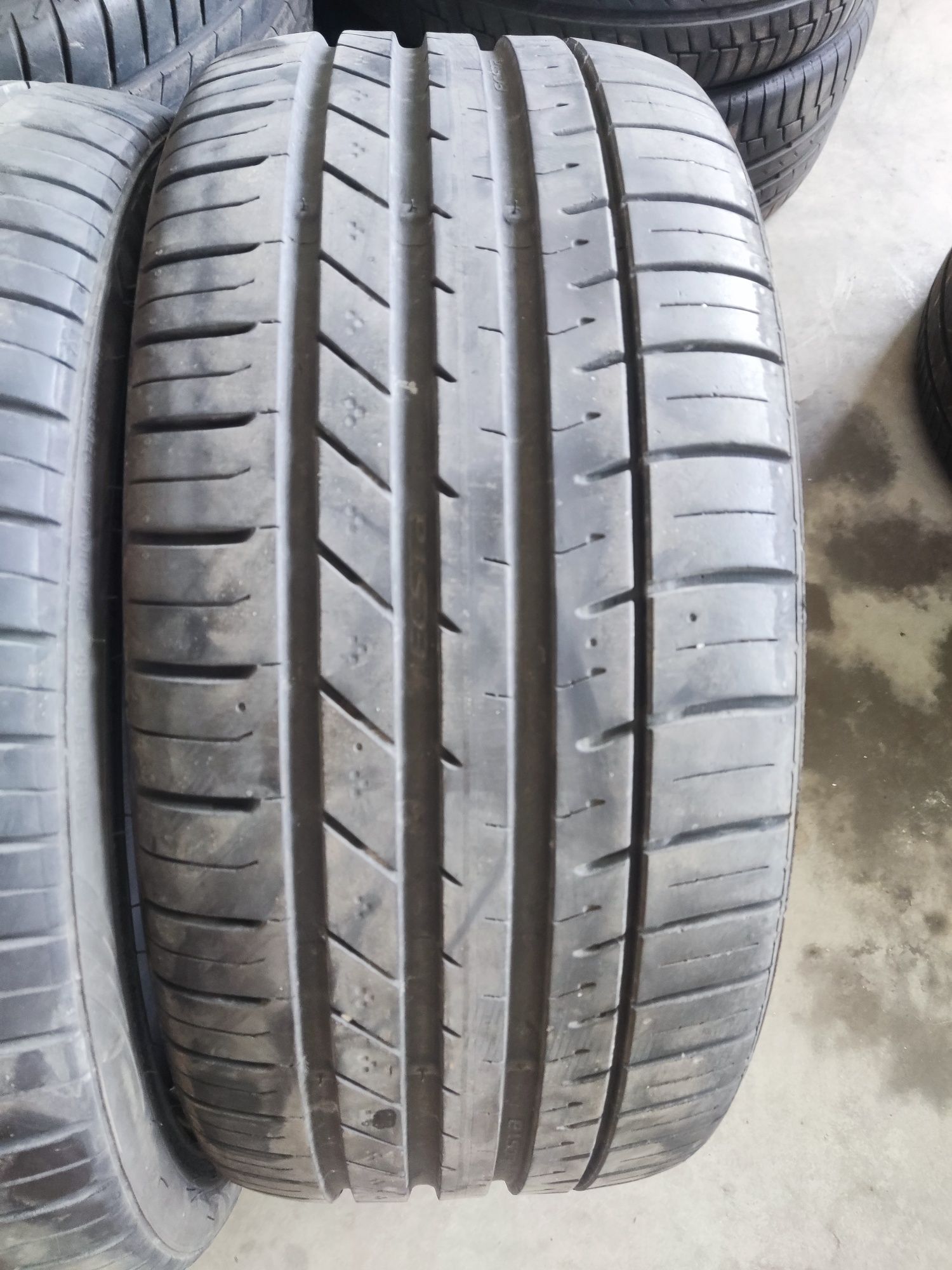 215/40/17 KUMHO ECSTA Sport