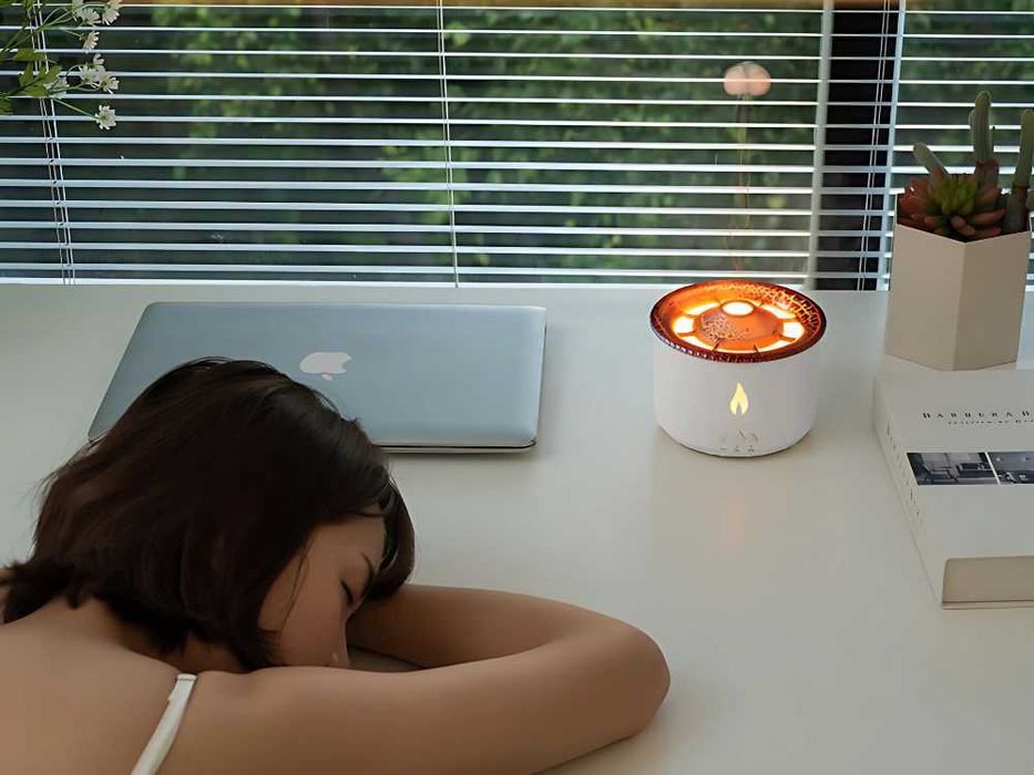 Difuzor de aroma si umidificator Vulcan iluminare flacara LED 360ml