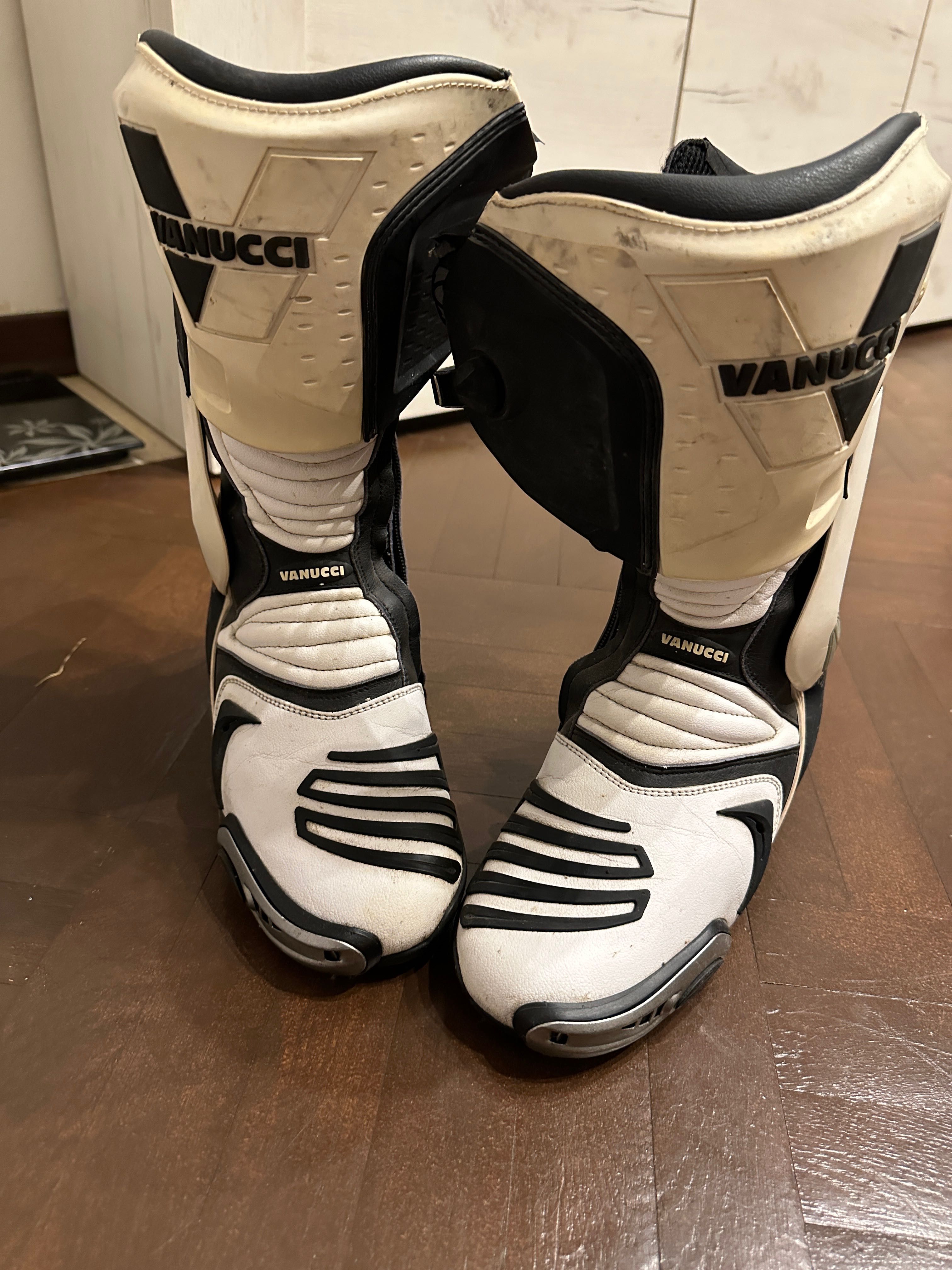 Ghete Moto vanucci