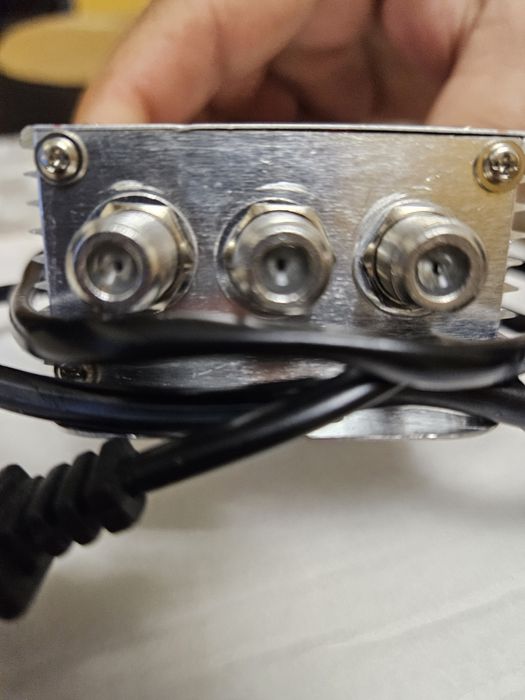 amplificator semnal TV 3 canale