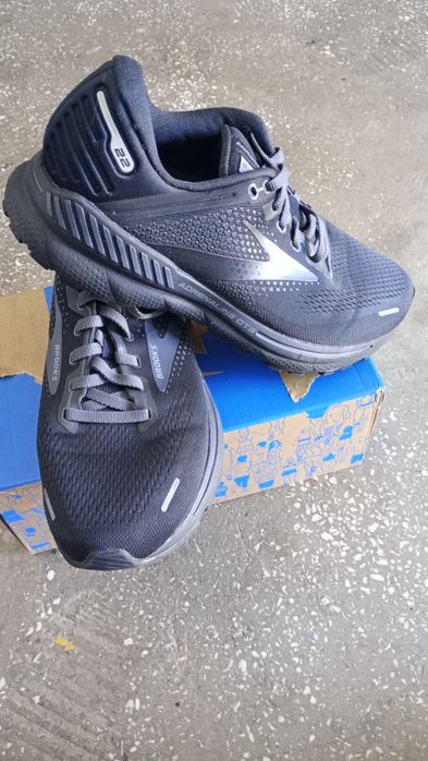 Adidasi Brooks adrenalin 22