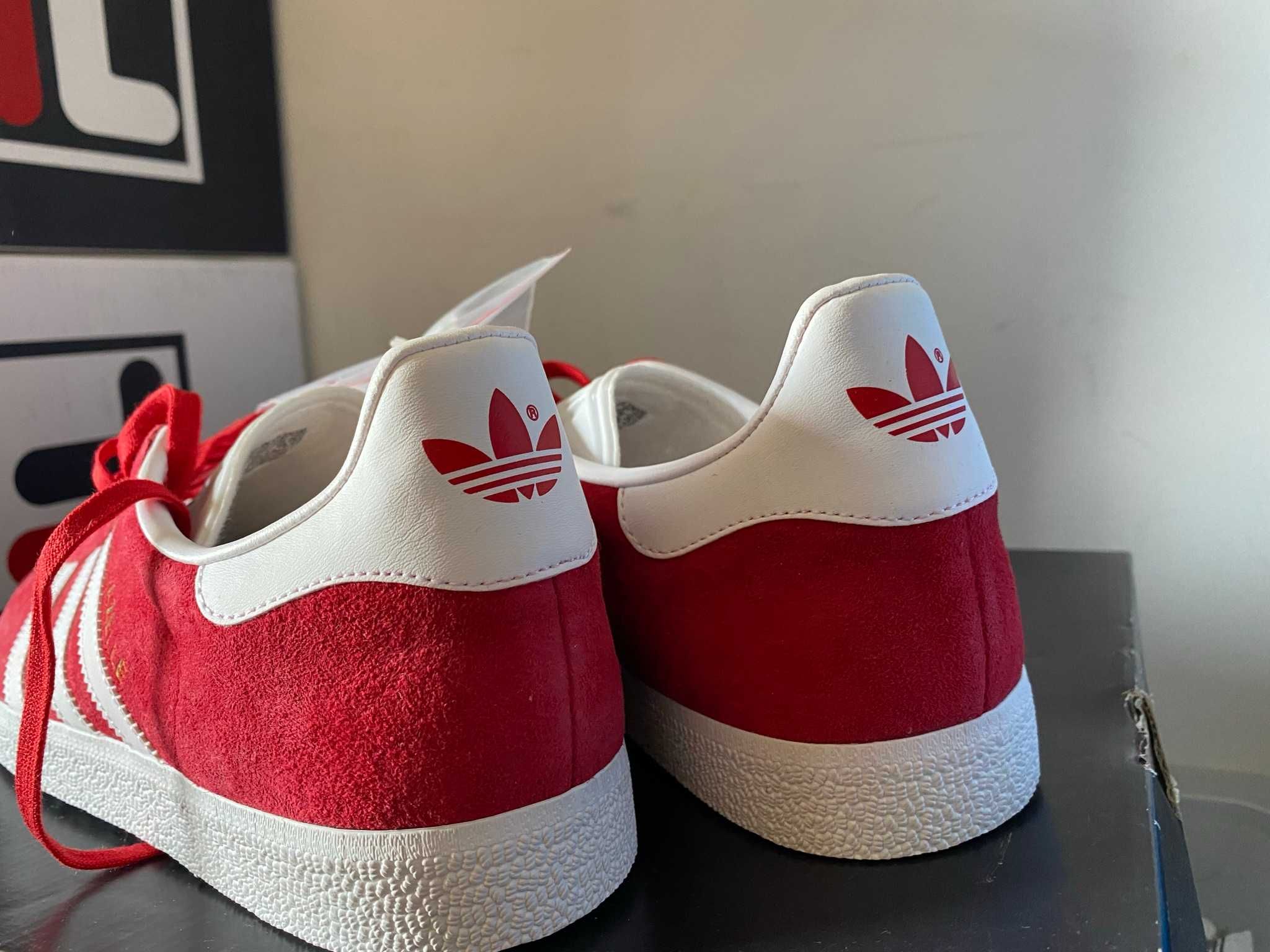 Adidas Gazelle Rosii (NOI)