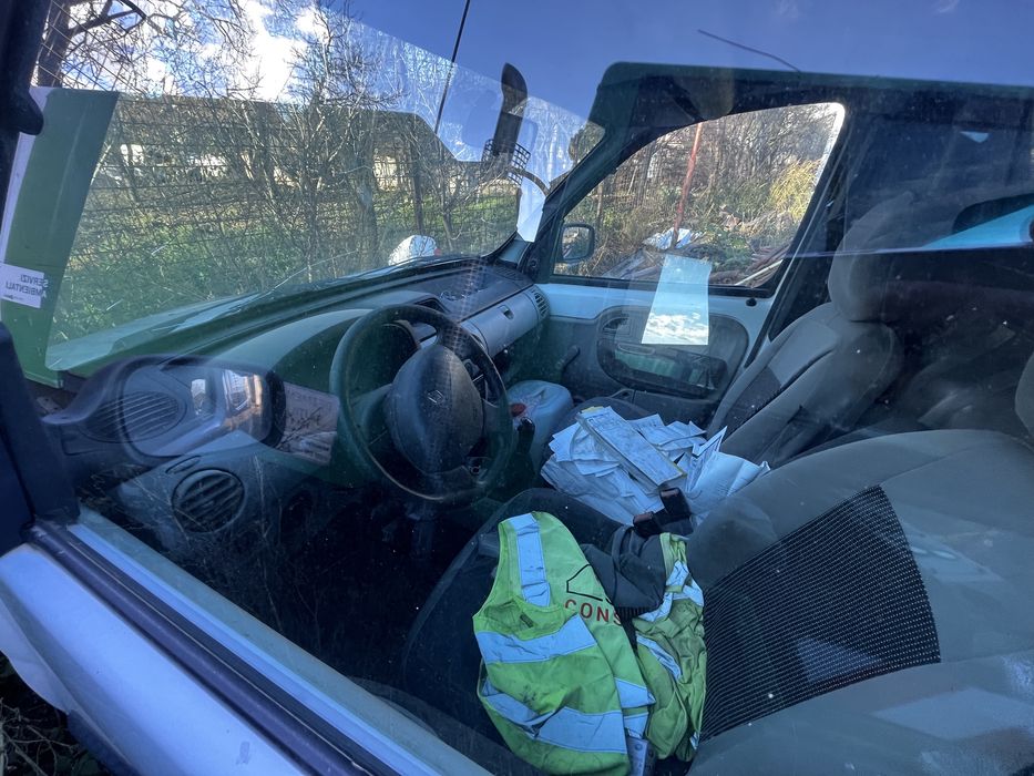 Kango- pentru dezmembare