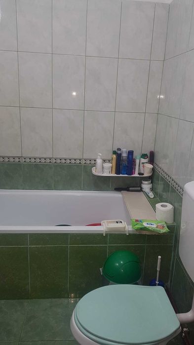 Proprietar , vand apartament 3 camere , Piata Maria , 125 000 euro