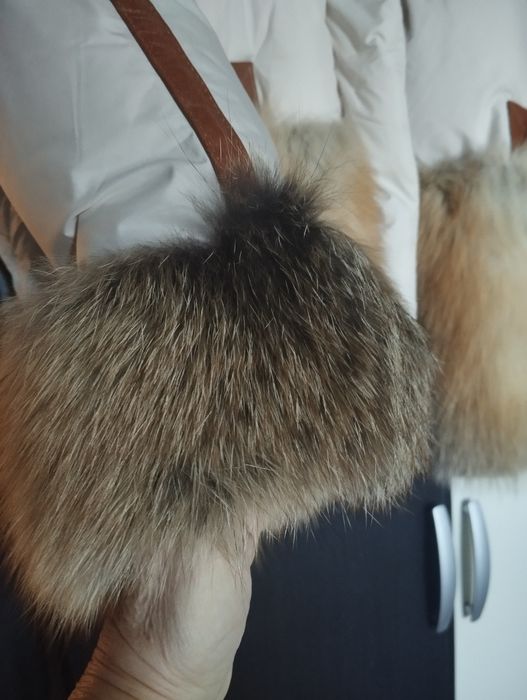 Пухено яке с естествен косъм от лисица