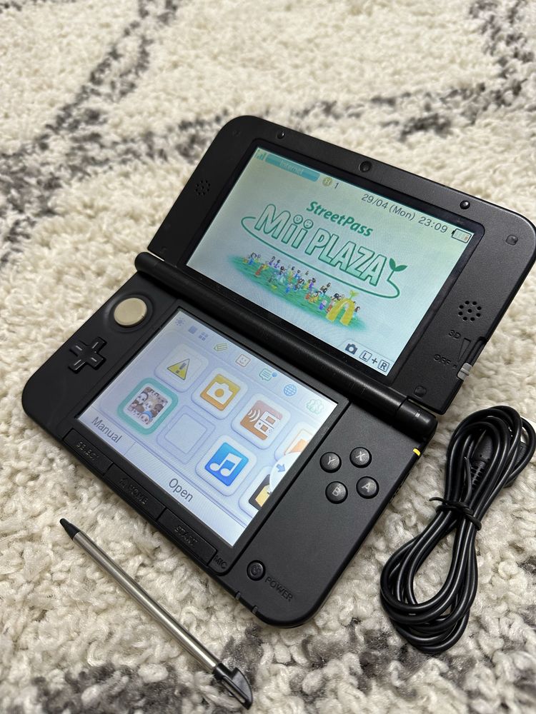 Nintendo 3ds xl - perfect functional + 3 jocuri cadou