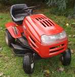 Tractor de tuns iarba
