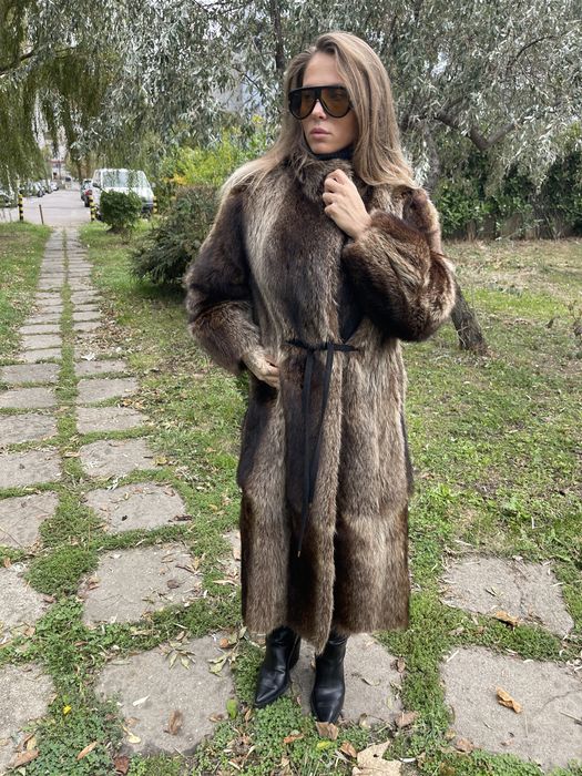 Haina lunga din blana naturala de raton