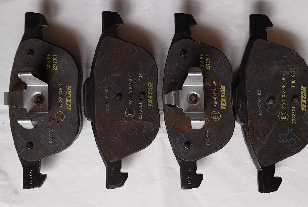 Накладки Textar 2372301 / 4018 G нови, комплект   Ford / Mazda / Volvo