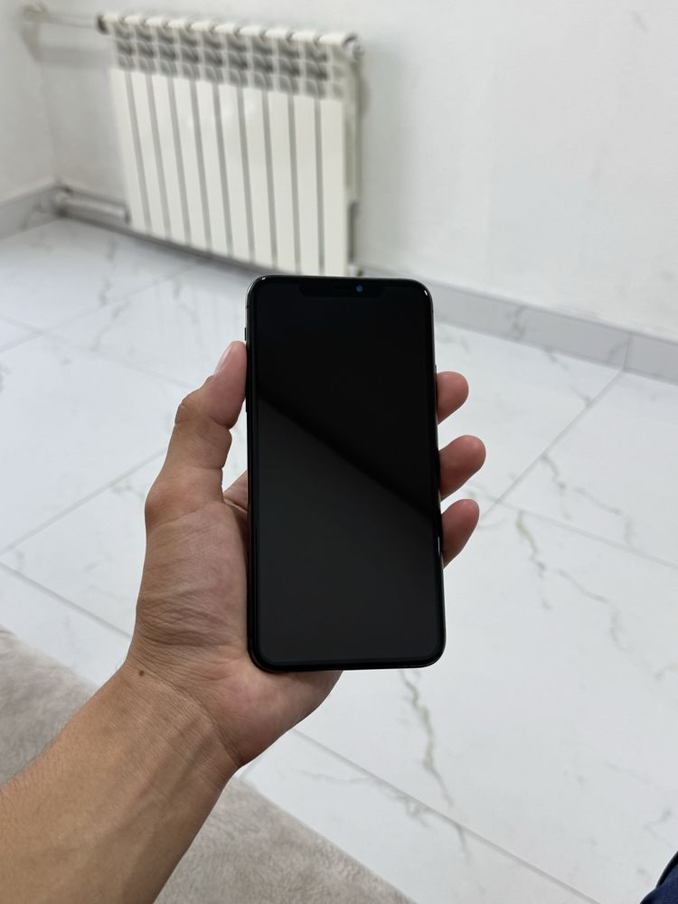 iPhone 11 Pro Max 64gb/76yomks