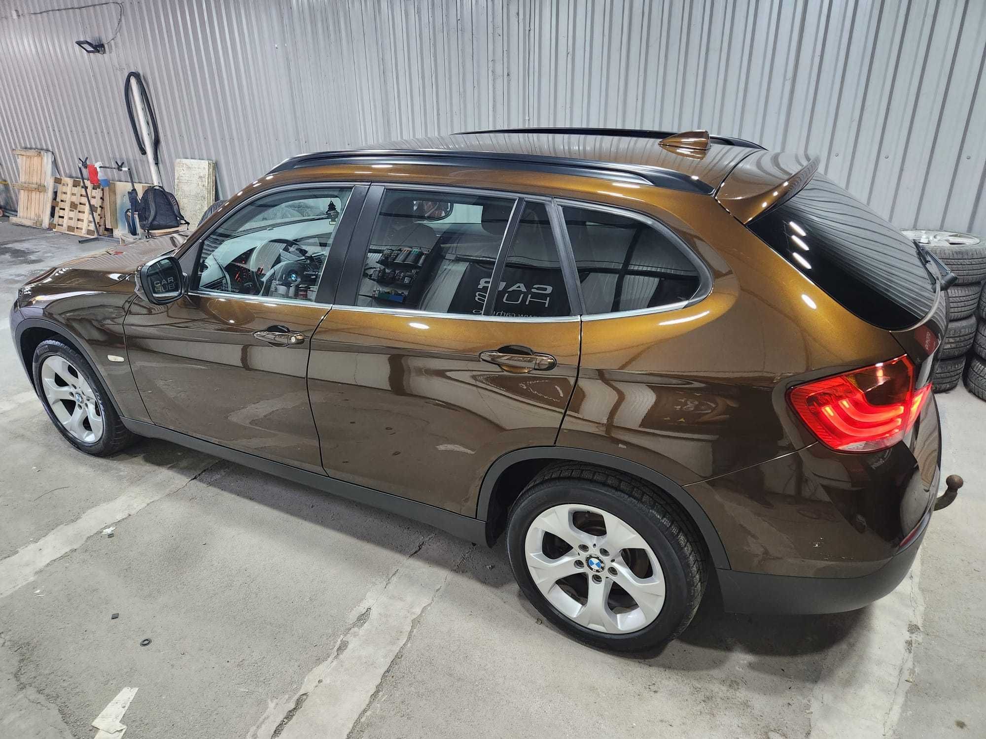 BMW X1 4x4 - Cutie Automata - BiXenon - Navi - RAR efectuat - RATE