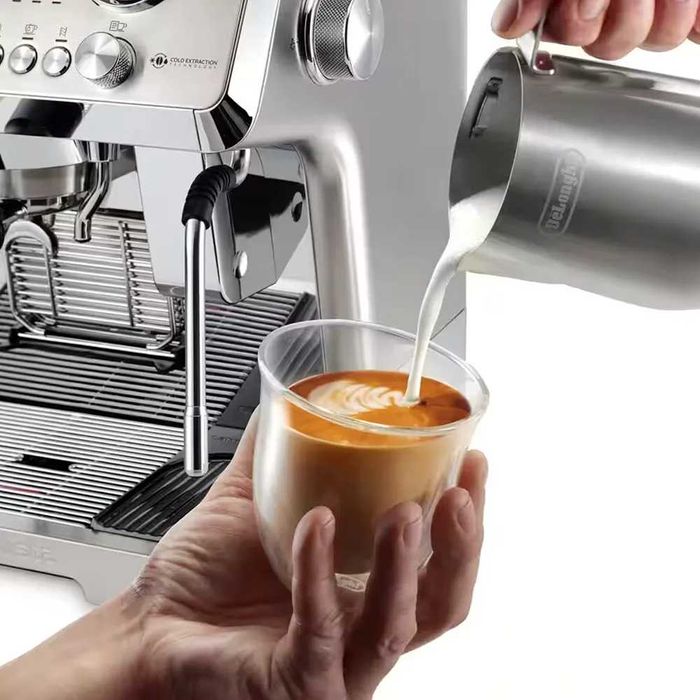 Kофеварка DeLonghi EC9885.M La Specialista Maestro Cold Brew