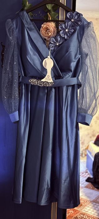 Rochie albastra midi