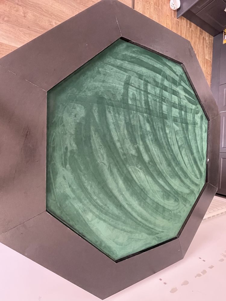Masa poker hexagonala