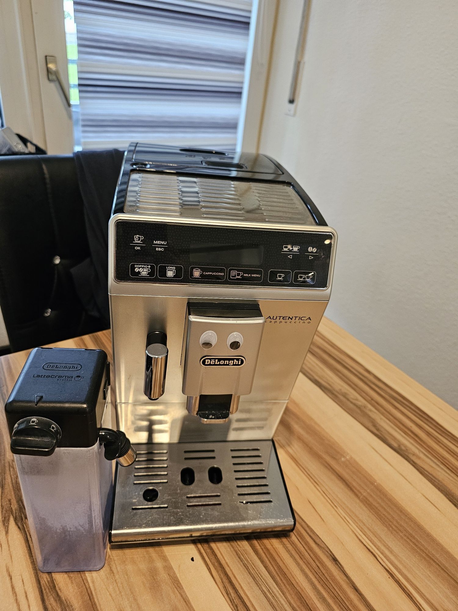 Delonghi autentica cappuccino кафеавтомат