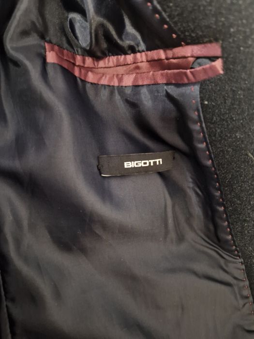 Palton bigotti mărimea 48