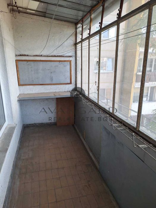 Продава се Тристаен апартамент в Пловдив, Тракия - 96 кв.м за 1461 €/кв.м - Снимка #8