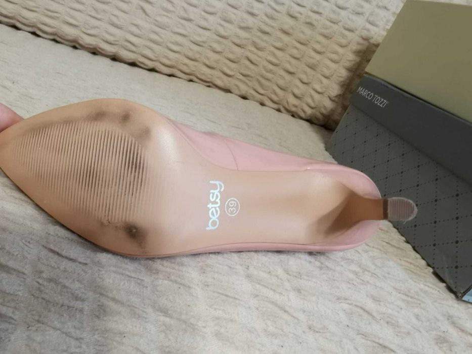 Pantofi roz lac gen stileto