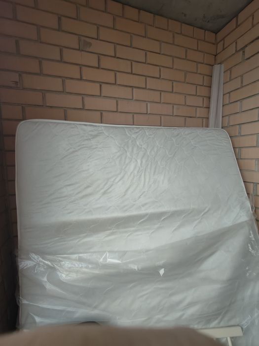 Продам матрас б/у