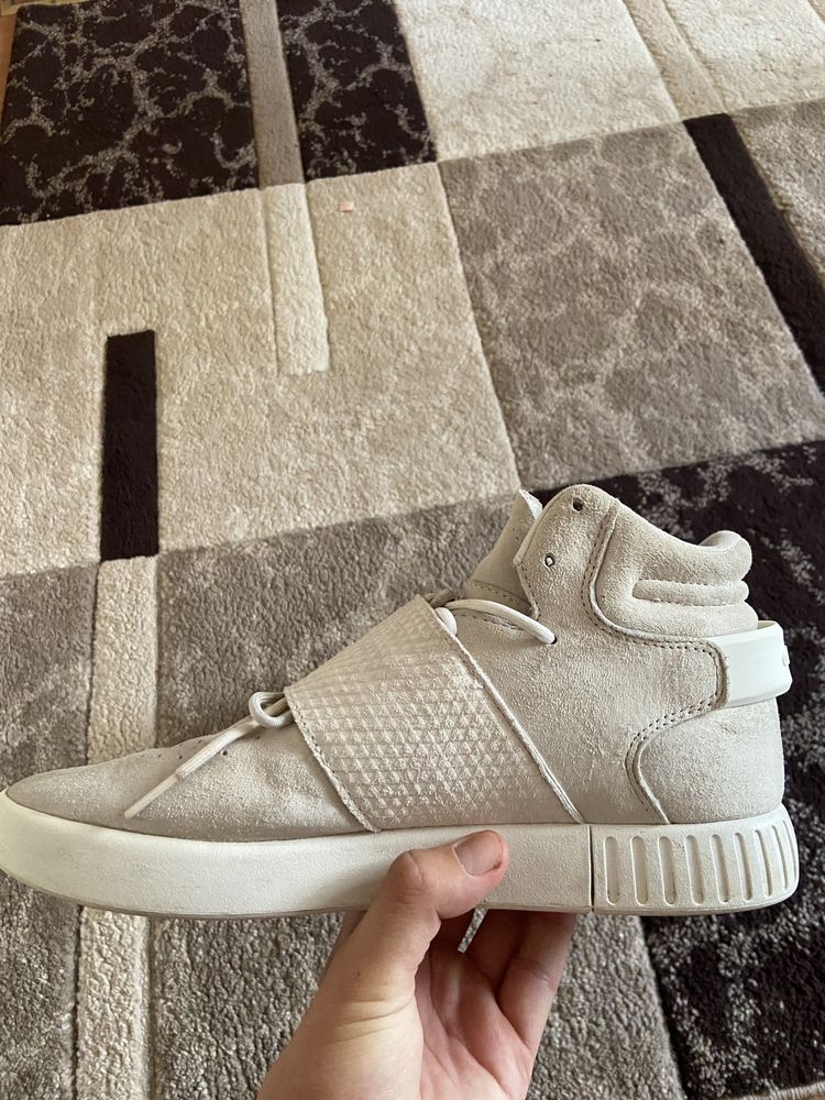 Adidas tubular, marimea 43!