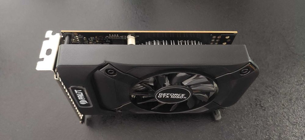 Продавам Перфектна Видео Карта Palit GTX 1050TI 4Gb Без допъл. захран