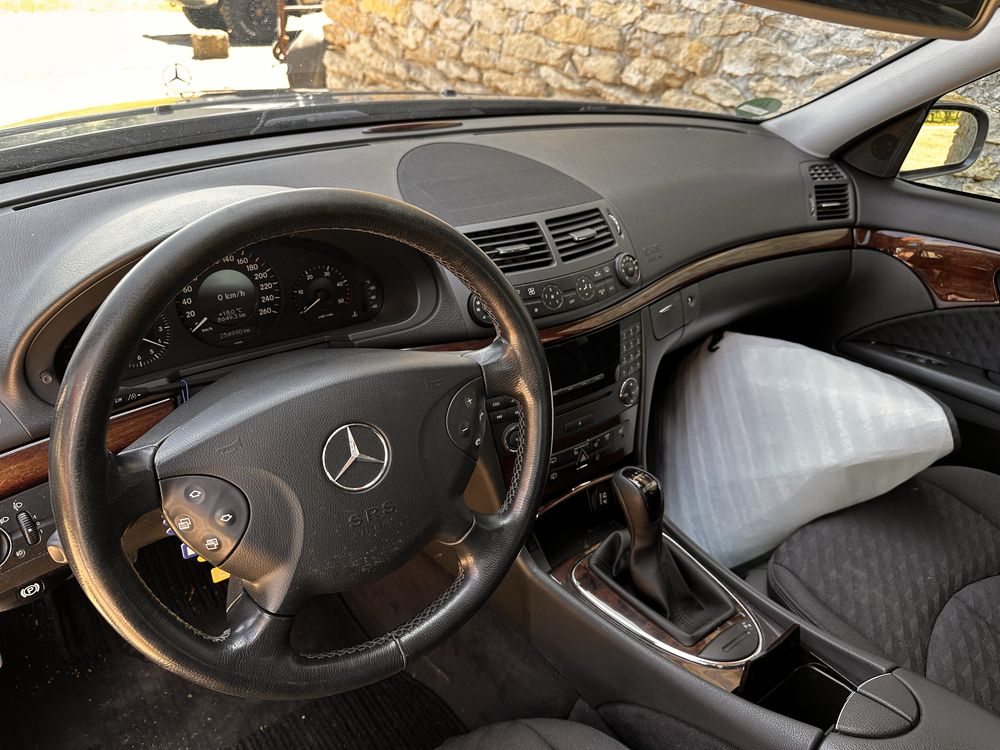Mercedes e class
