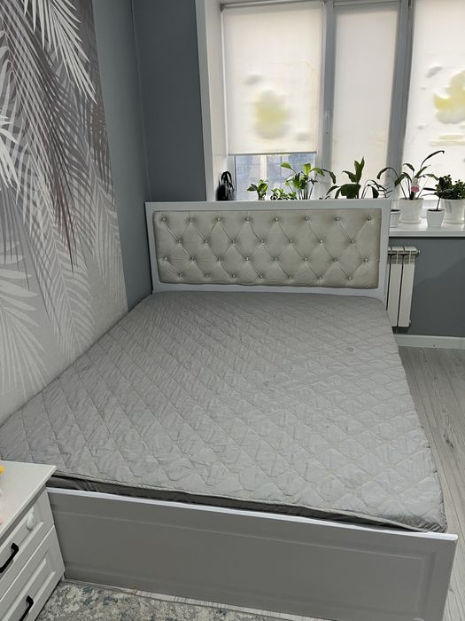 Продается двухспальняя кровать 180^200 с матрасом‼️