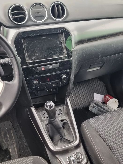 Dezmembrez Dezmembrari Suzuki Vitara 4 facelift   motor 1.0 benzina cutie de viteze 4x4 grup cardan diferential jante r17 bara fata